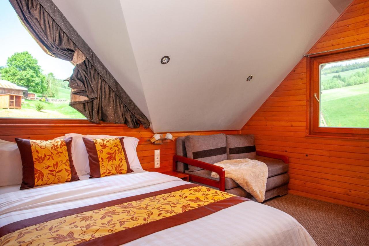 Winter & Summer - Chalets Zdiar Ngoại thất bức ảnh
